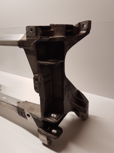 Pont essieu Essieu avant MASERATI LEVANTE 670034761