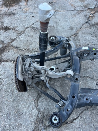 AUDI Q5 II 80A Sospensione posteriore sinistro Mozzo FUSELLO braccio sinistra posteriore KOMPLET