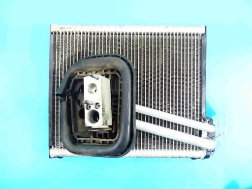 CZ116577-139 - Обогреватель INFINITI QX30 Q30 MERCEDES W176