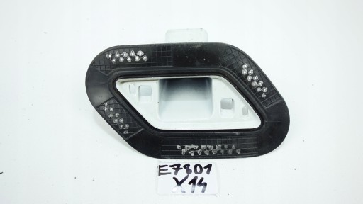 holder washer right VOLKSWAGEN TOUAREG III 18- 760807942B