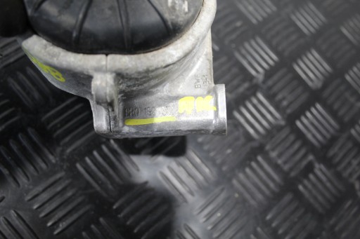 engine mount right AUDI Q5 8R0 8R0199381AK