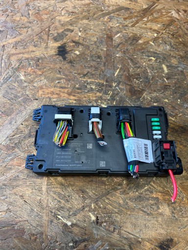 BMW F20 F30 модуль БУ REM 6809050