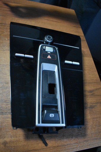 IDEAL vezérlö panel MULTIMEDIALNY BENTLEY BENTAYGA PORSCHE CAYENNE 9Y 9