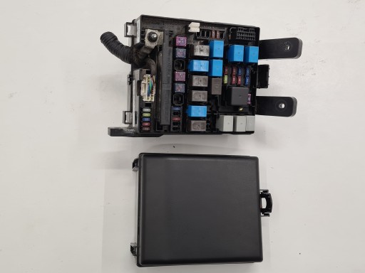 SPORTAGE III БЛОК ПРЕДОХРАНИТЕЛЕЙ 91950-2S010