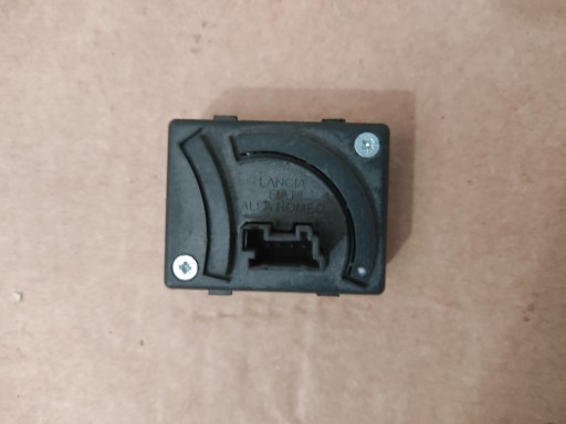 5801677876 - Датчик кондиционера (внутренняя температура) iveco daily 2014+