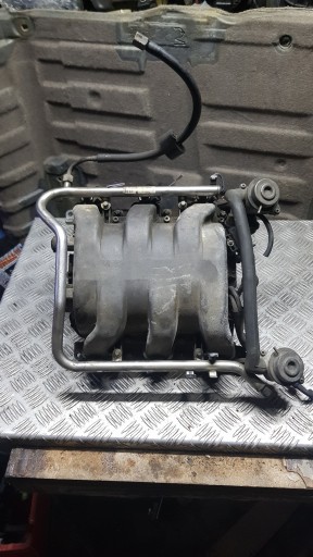 MERCEDES W210 2.6 3.2 lišta trysek vstřikovače 0280151080 0280156014