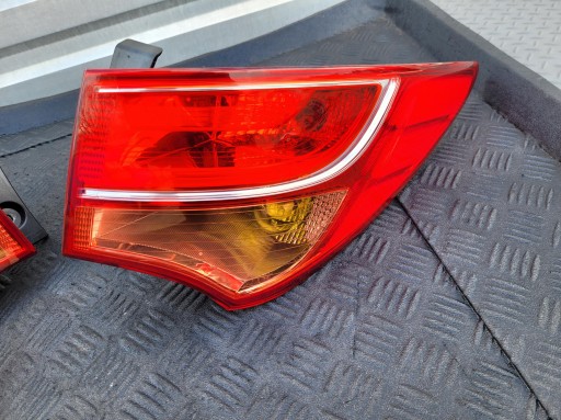 light rear part rear right 92402-2W030 EUROPA HYUNDAI SANTA FE III