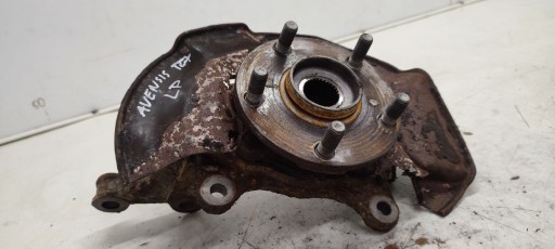 swing front front left Toyota Avensis T27 2,2 D4D