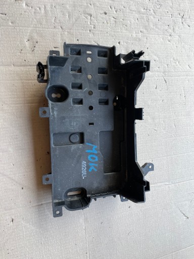 Основание аккумулятора Chevrolet trax 42399509