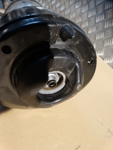 IDEALNY shock absorber front left AUDI A8 S8 D5 1 9