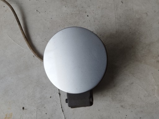 КРЫШКА ТОПЛИВНОГО БАКА VOLKSWAGEN POLO 9N 5D LA7W