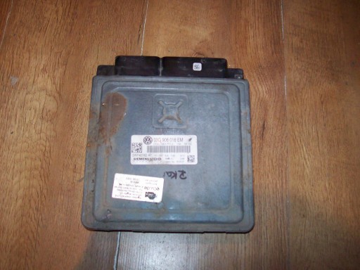 Контролер двигуна vw passat b6 2.0 tdi 16v 03g906018em 5wp45562af