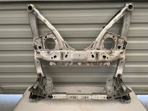 Bmw g30 g31 санки коляска передня балка 6861106