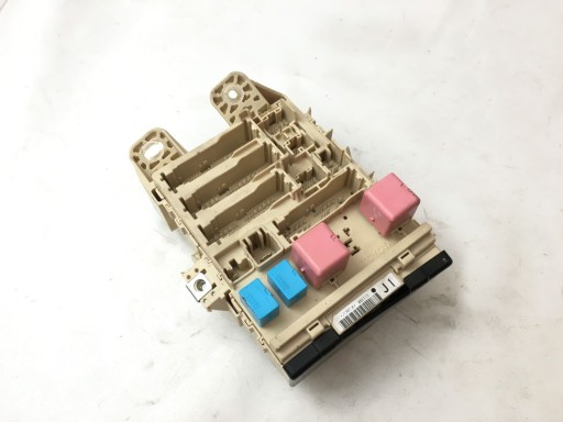 091113 - Блок предохранителей toyota venza 09-16 сша