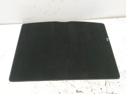 Mercedes GLA 250e LIFT carpet boot