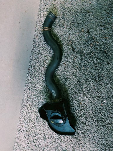 МАСЛЯНИЙ НАПОВНЮВАЧ CRAFTER 2.0 TDI 03L115310