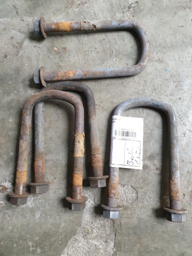 A9703511425 - ATEGO хомут рессоры 2 перья 19,5 ' колеса 20см 200мм