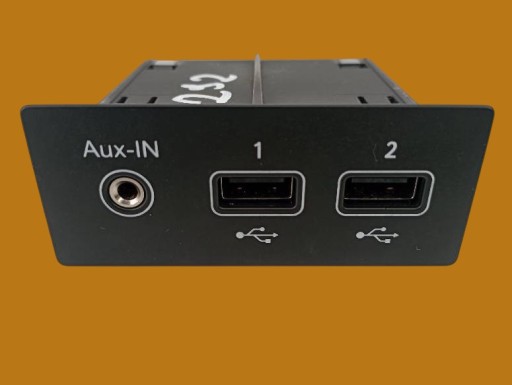 Adapter, Stecker USB AUX 280231553R Renault Captur II (2019-)