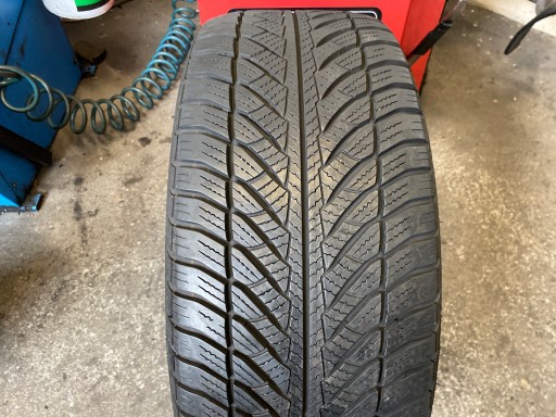 tyre zimowa 245/45R18 Goodyear UltraGrip 8 Performance 7mm 2022r