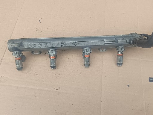 injection ramp injectors 036133319 SEAT SKODA 1.4