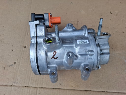 FORD KUGA MK3 LIFT ESCAPE 2.5 HYBRID compressor; compressor of the air conditioning