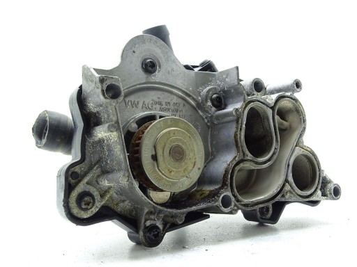 vízpumpa csomag TERMOSTATU VW GOLF VII LEON 1.4 TSI 04E121121A