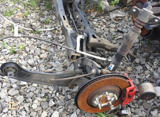 Hyundai i30n i30 n 17 — задняя левая подвеска