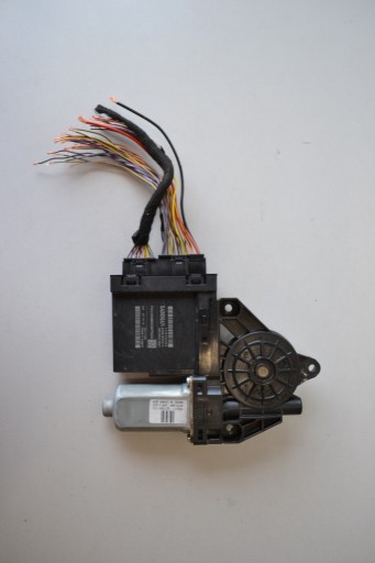 Электродвигатель стеклоподъемника volvo xc90 ii правый передний oe 50836588