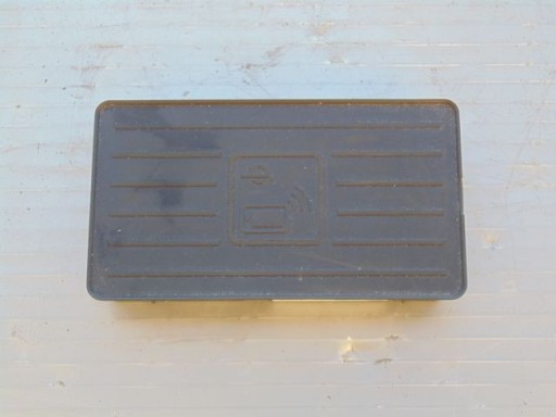 JEDNOSTKA TELEFONU AUDI 4M0035502