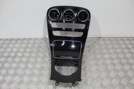 Декор вентиляційної решітки C-Клас W205