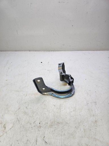 hinge of the rear bonnet left AUDI Q5 8R0827299A