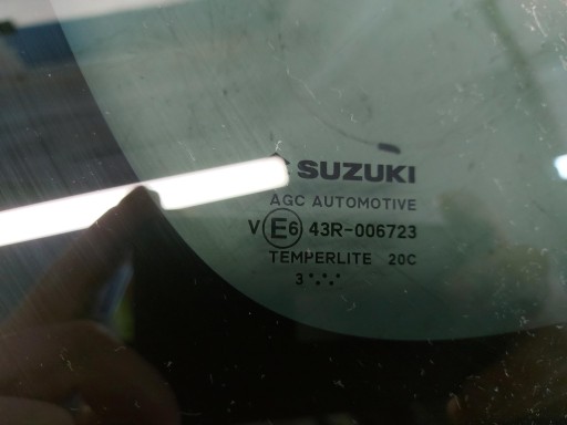 Suzuki SX4 S-cross II, 2023r FENSTER links heck hinten Karoserie oryg