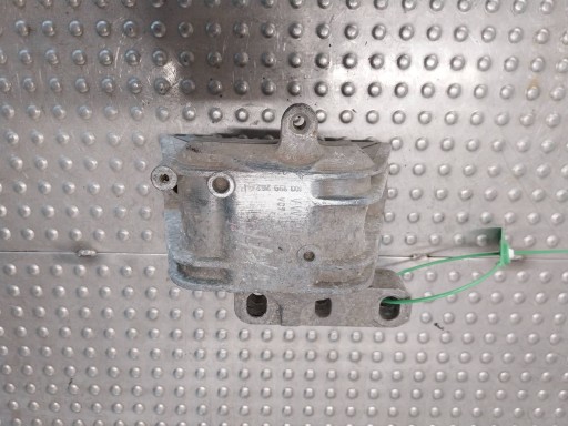 supporto Supporti motore usato 1K0199262P VW PASSAT B6 B7 1.9 TDI