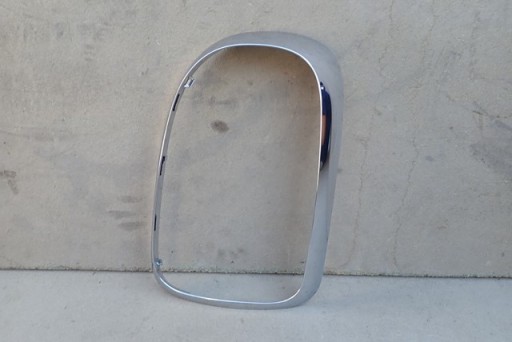 AKU57 - Хромований правий задні ліхтарі mini cooper f60 countryman