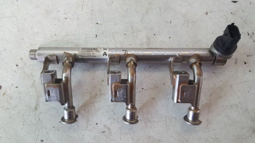 Kraftstoffverteiler Einspritzleiste Sensor Ford Focus MK3 1,0