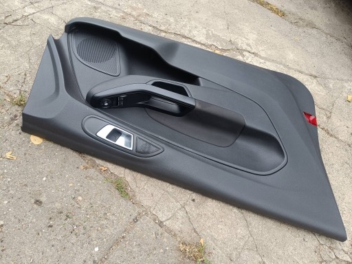 Ford Fiesta MK7 3D LIFT bal strona oldalsó ajtó kárpit PODSWIETLENIE