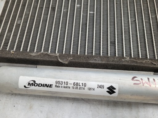 95310-68L10 - Suzuki Swift Mk6-Радиатор Кондиционера
