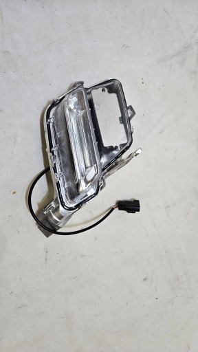 Светодиодные галогенные лампы дневного света слева volvo xc06 lift 31420393