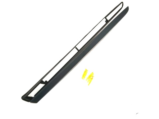 8120Y9 - Новая накладка на лобовое стекло передняя левая для CITROEN C5