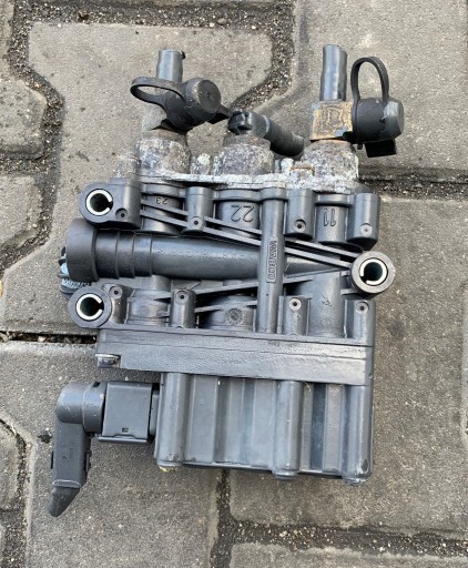 A0013271325 - КЛАПАН ПОДУШКИ ECAS ACTROS MP4 EURO 5 6 AXOR