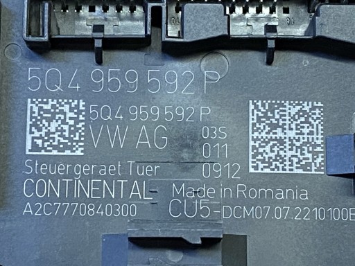 AUDI A1 82A control unit door right front 5Q4959592P