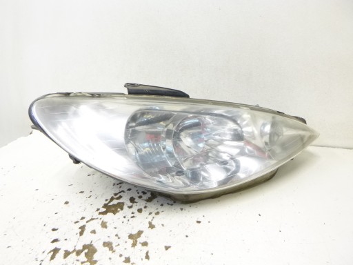 light front right Peugeot 206 2005r. 9660535580
