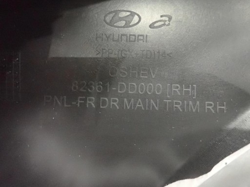 BOK TAPACÍR DVERE PRAVÝ PREDOK HYUNDAI KONA 2017- 82361-DD000