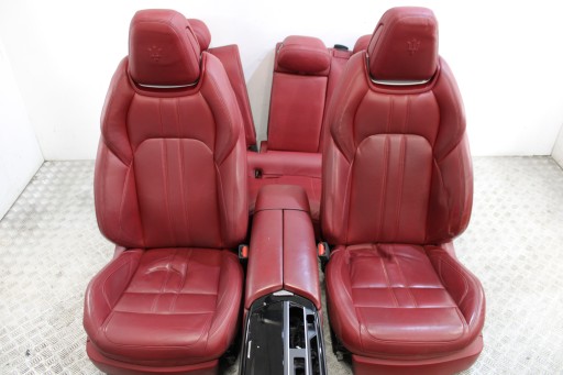 seats inner leather red MASERATI LEVANTE M161