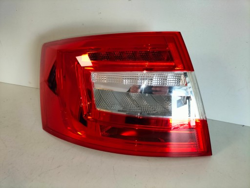 light rear rear part left SKODA OCTAVIA III LIFT 17- HB sedan