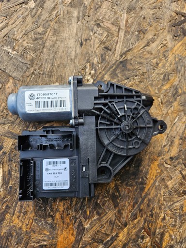 5K0959793 - Двигатель подъема окна