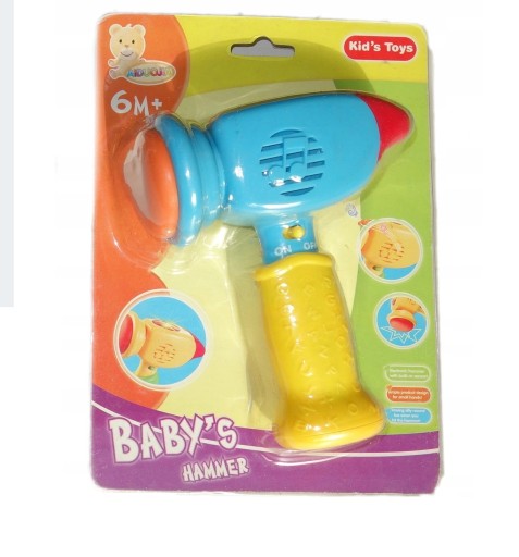 ІГРАШКА МОЛОТОК ЗІ СВІТЛОМ І ЗВУКОМ +6 М