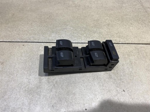 PANEL of the window left front AUDI A3 8L 4B0959851