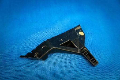 Support montage pare-chocs Arrière Gauche Audi TT 8S 8S0807571
