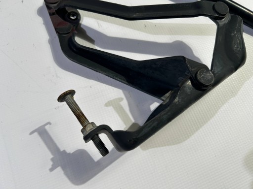 hinge damper bonnets left pokrywy of the engine Chevrolet Corvette C5 1997